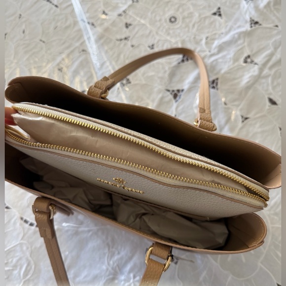 🤎 Neutral Structured Tote – Chic Everyday Handbag (NWT) Nanette Lepore - Picture 6 of 6